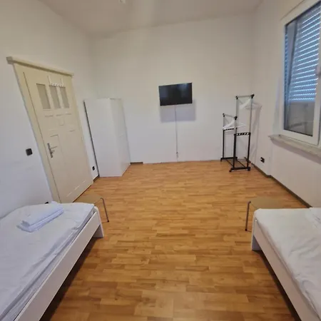 1 Og Links Penzini Monteurzimmer C Durlach Fuer 6 Personen * Karlsruhe